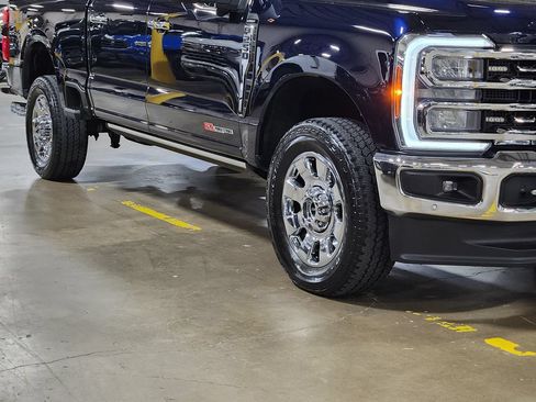 Used 2024 Ford F250 Lariat w/ Lariat Ultimate Package AWD/4WD image 16