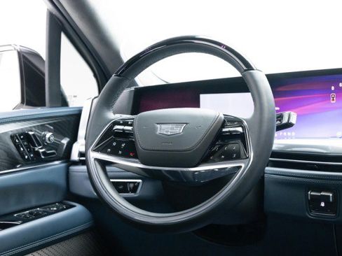 Used 2025 Cadillac Escalade IQ Luxury 2 image 10