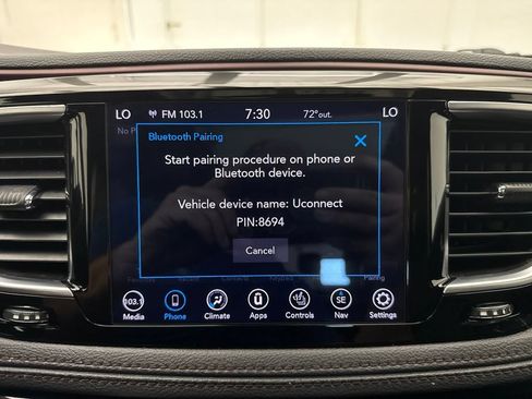 Used 2020 Chrysler Pacifica Limited FWD image 32
