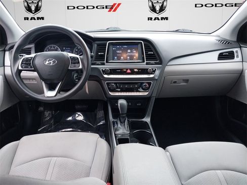 Used 2019 Hyundai Sonata SE image 9