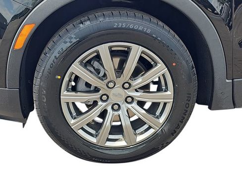Used 2023 Cadillac XT4 Premium Luxury FWD image 32