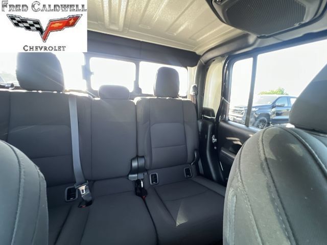 Used 2023 Jeep Gladiator Sport AWD/4WD image 14
