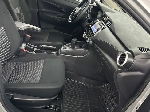Used 2023 Nissan Versa S w/ Trunk Package FWD image 33