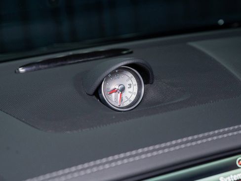 Used 2016 Mercedes-Benz SL 550 image 23