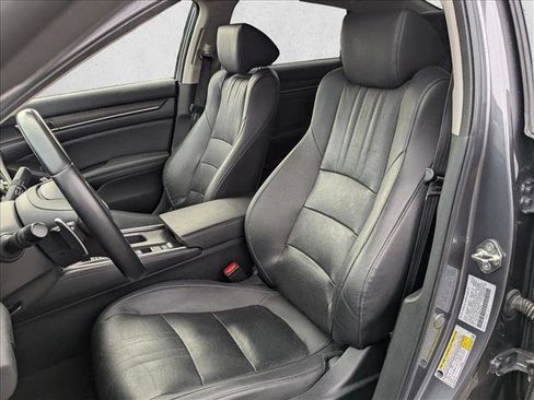 Used 2019 Honda Accord EX-L image 14