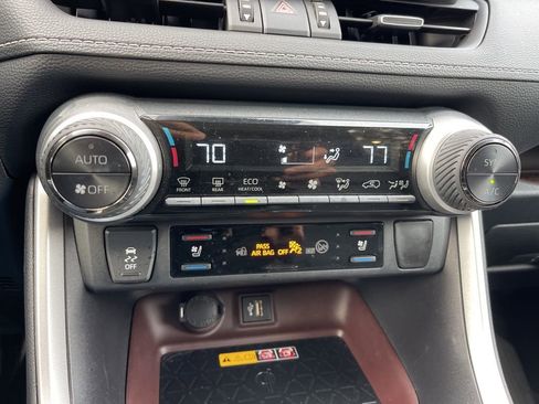 Used 2024 Toyota RAV4 Limited w/ Advanced Technology Package image 12