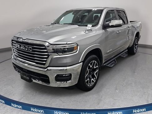 Used 2025 RAM 1500 Laramie AWD/4WD image 1