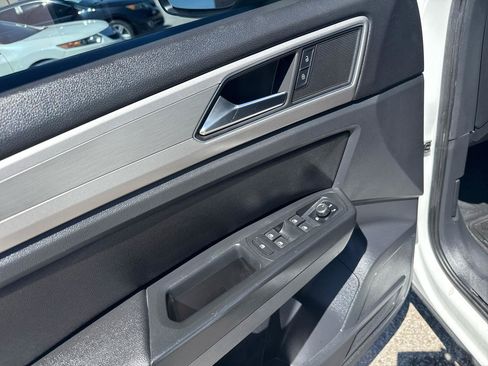 Used 2018 Volkswagen Atlas SE FWD image 14