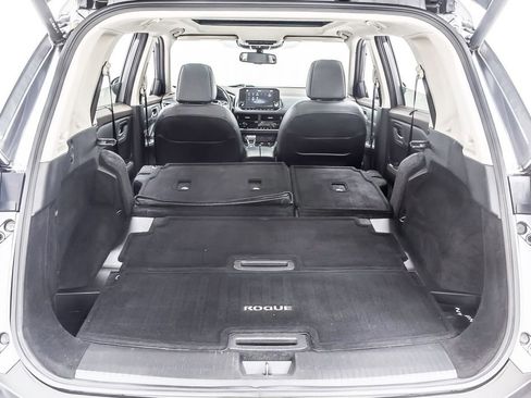 Used 2023 Nissan Rogue SL w/ SL Premium Package image 38