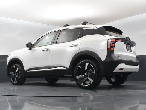 New 2026 Nissan Kicks SR w/ SR Premium Package FWD image 40