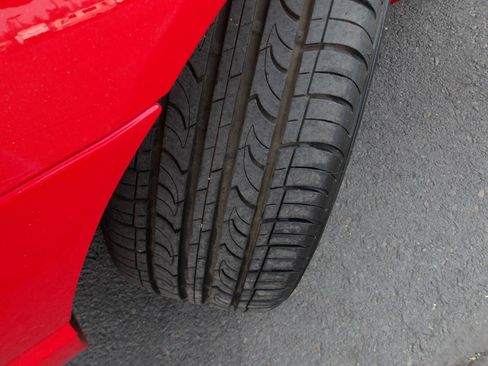 Used 2004 Ford Thunderbird RWD image 18