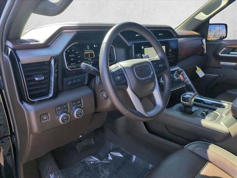 Used 2022 GMC Sierra 1500 Denali w/ Denali Reserve Package image 10