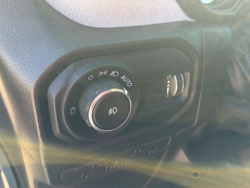 Used 2024 Jeep Wrangler Willys image 16