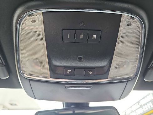 Used 2021 Chrysler 300 S image 32