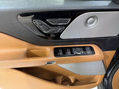 Used 2020 Lincoln Aviator Black Label w/ Dynamic Handling Package image 16