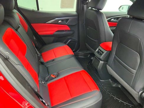 Used 2025 Chevrolet Equinox EV RS image 22