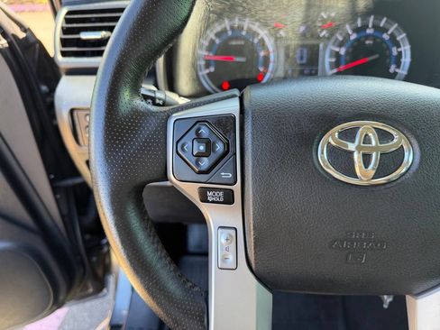 Used 2016 Toyota 4Runner SR5 Premium AWD/4WD image 17