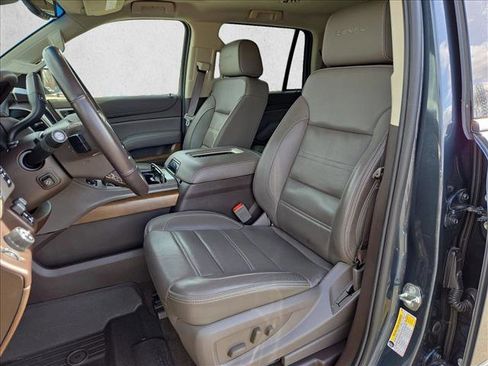 Used 2020 GMC Yukon Denali RWD image 15