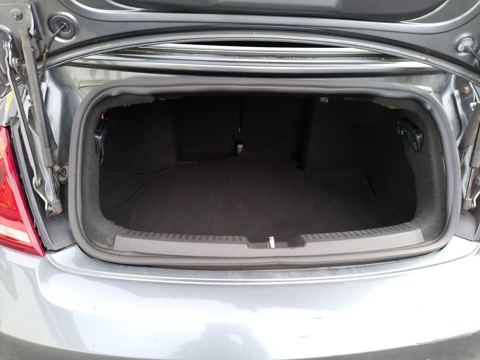Used 2014 Volkswagen Beetle 2.5 FWD image 24