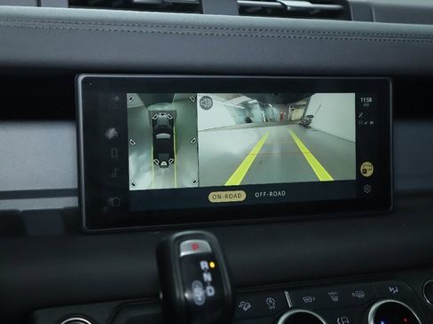 Used 2024 Land Rover Defender 110 X-Dynamic SE image 25