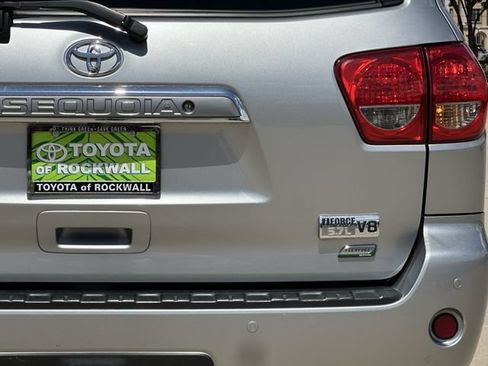 Used 2016 Toyota Sequoia Limited w/ Safety & Convenience Package AWD/4WD image 5