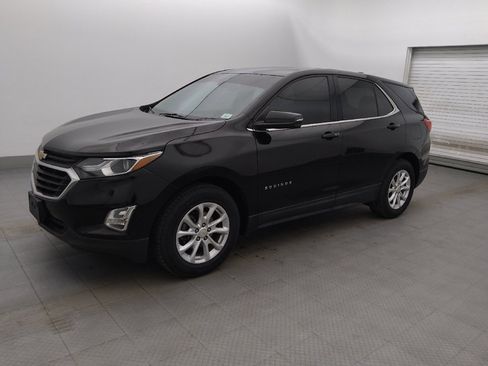 Used 2019 Chevrolet Equinox LT FWD image 2