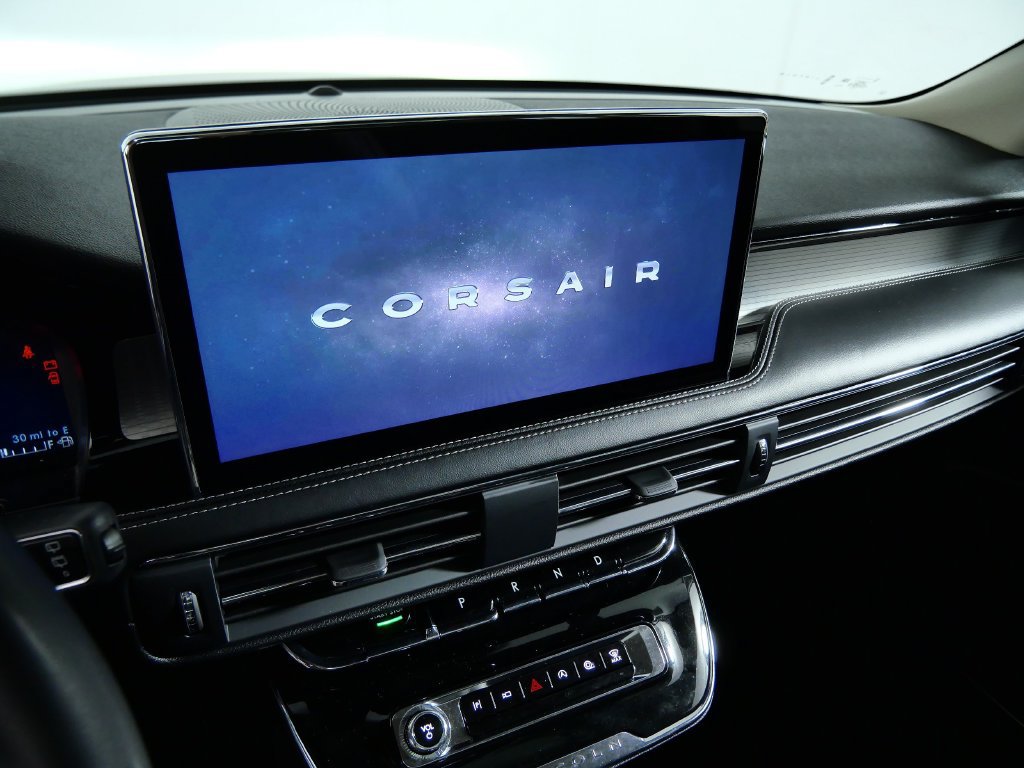 Certified 2023 Lincoln Corsair AWD w/ Equipment Group 101A image 17
