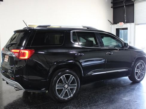 Used 2017 GMC Acadia Denali w/ Technology Package AWD/4WD image 3