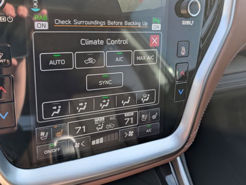 Used 2022 Subaru Outback Touring AWD/4WD image 31