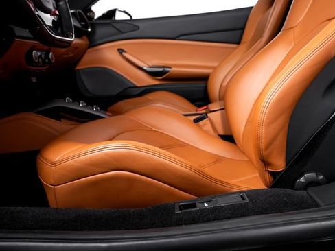 Used 2018 Ferrari 488 Spider RWD image 26