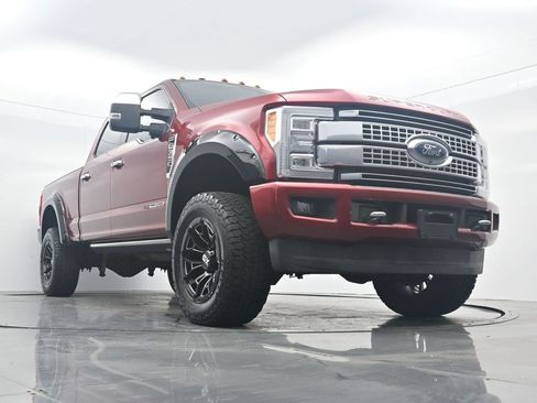 Used 2017 Ford F350 Platinum w/ FX4 Off-Road Package AWD/4WD image 29