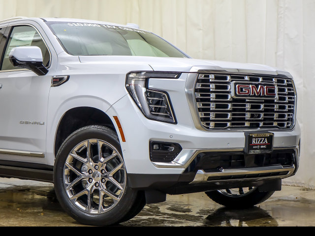 New 2027 GMC Yukon Denali w/ Denali Reserve Package AWD/4WD image 3