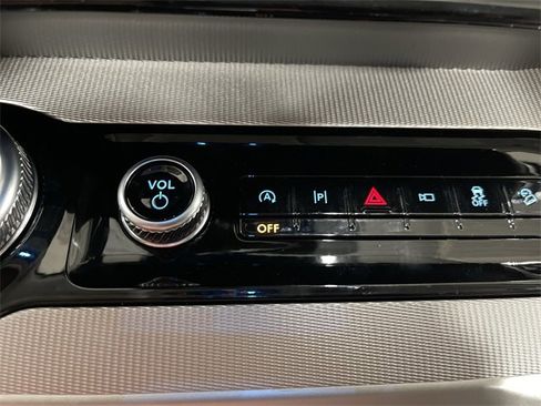 New 2025 Ford Expedition Active image 34