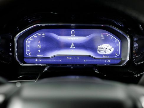 Used 2024 Chevrolet Silverado 2500 LTZ w/ LTZ Convenience Package image 5