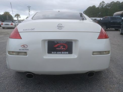 Used 2006 Nissan 350Z Enthusiast w/ (N93) Cargo Convenience Pkg image 29