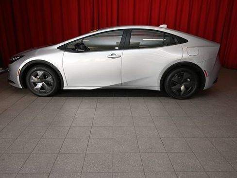 Certified 2024 Toyota Prius LE image 3