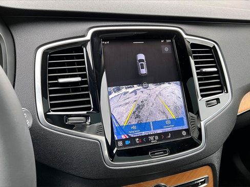 Used 2023 Volvo XC90 B6 Plus w/ Protection Package Premier image 14