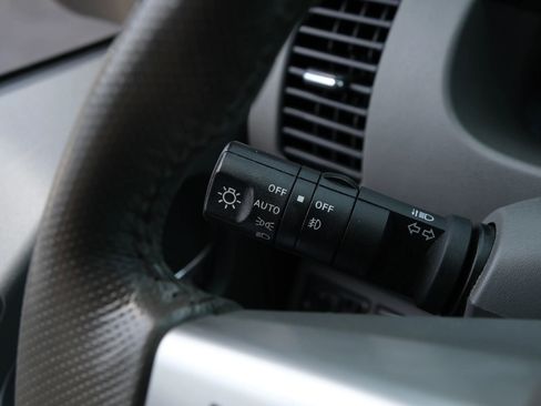 Used 2019 Nissan Frontier SL image 34