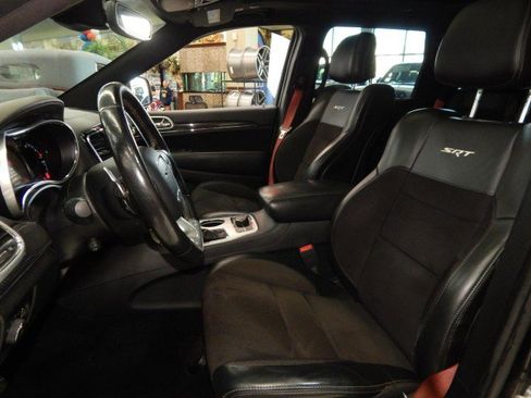 Used 2020 Jeep Grand Cherokee SRT image 19