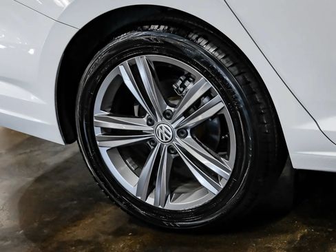 Used 2020 Volkswagen Jetta R-Line w/ R-Line Cold Weather Package FWD image 57