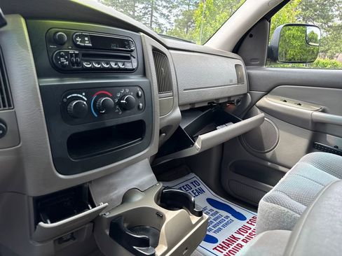 Used 2004 Dodge Ram 2500 Truck SLT w/ Trailer Tow Group image 31