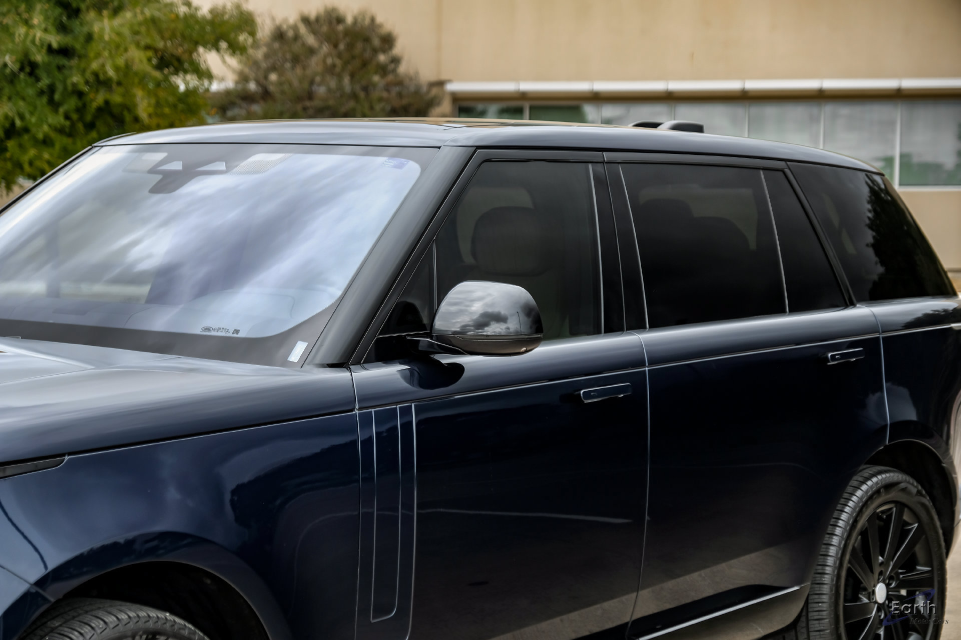 Used 2023 Land Rover Range Rover Long Wheelbase SE AWD/4WD image 27