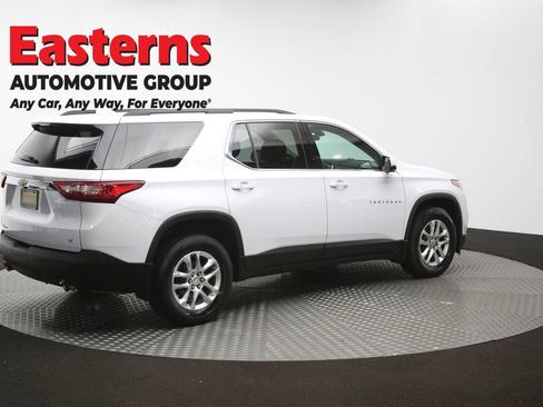 Used 2020 Chevrolet Traverse LT AWD/4WD image 42