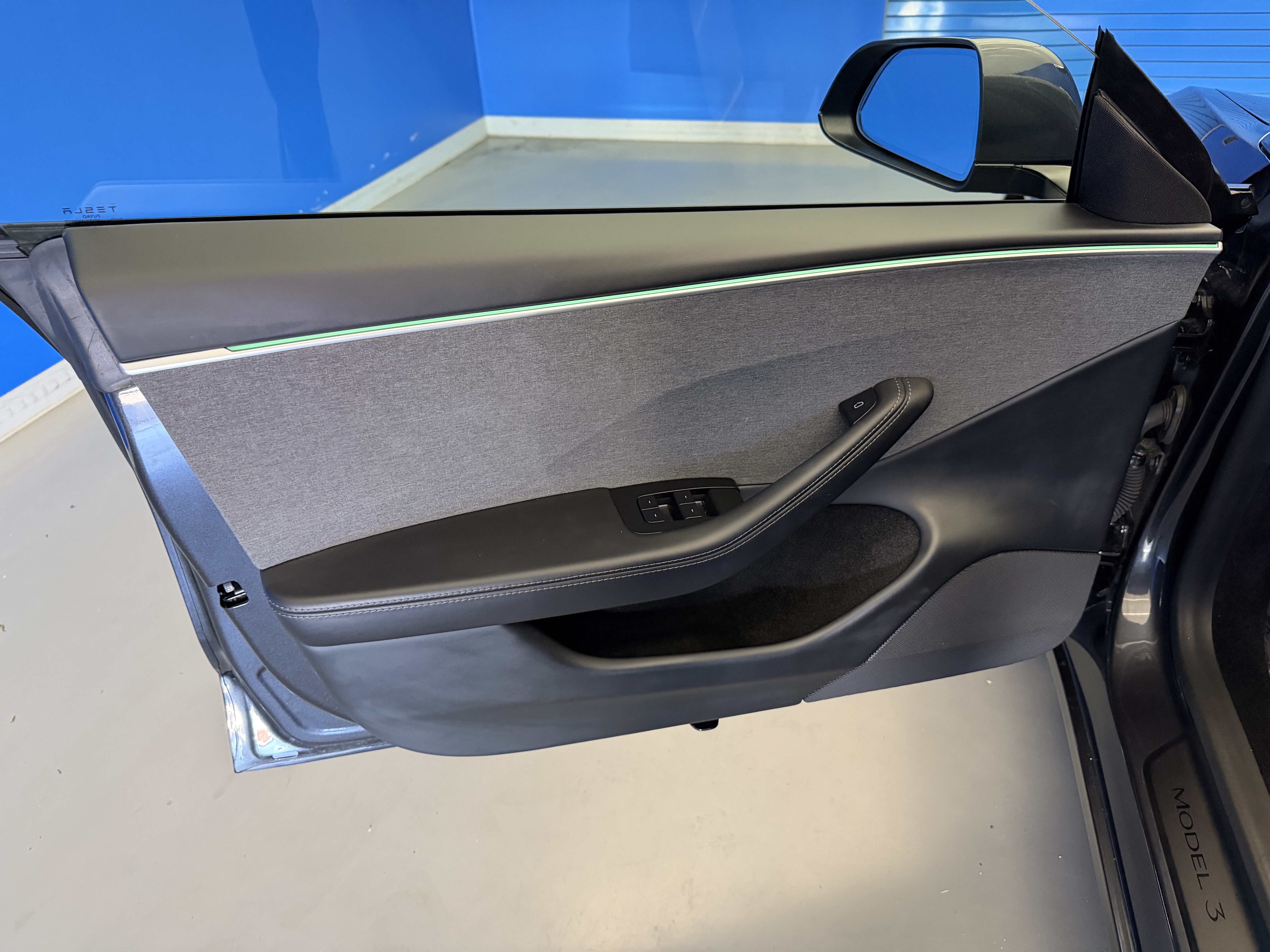 Used 2025 Tesla Model 3 Long Range RWD image 10
