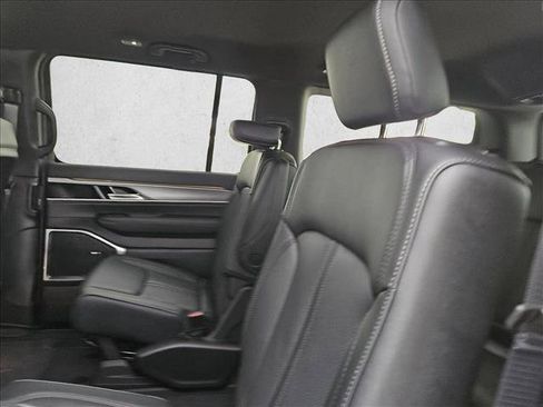 New 2026 Jeep Grand Wagoneer Limited AWD/4WD image 16