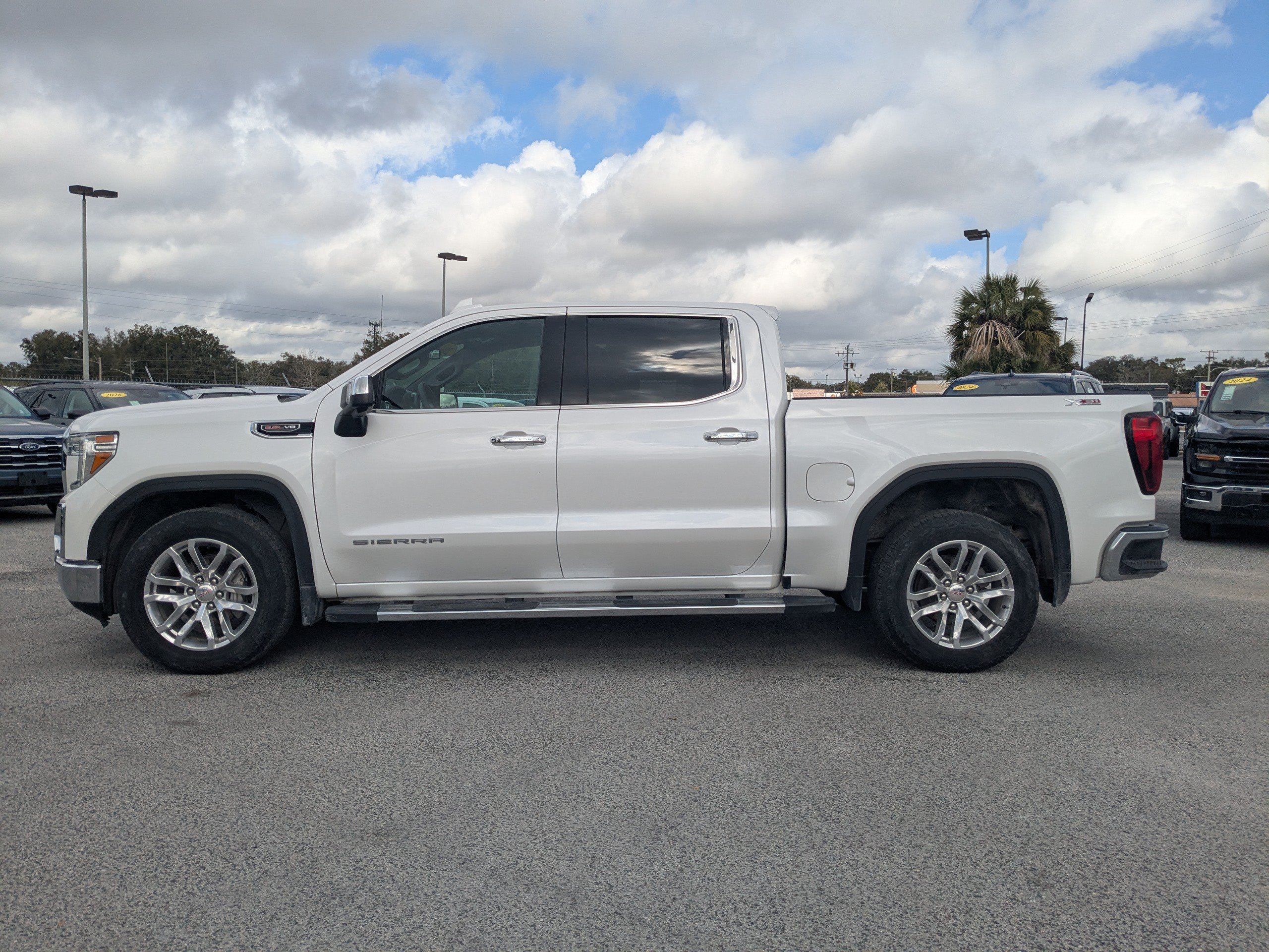 Used 2022 GMC Sierra 1500 SLT w/ SLT Premium Plus Package AWD/4WD image 6