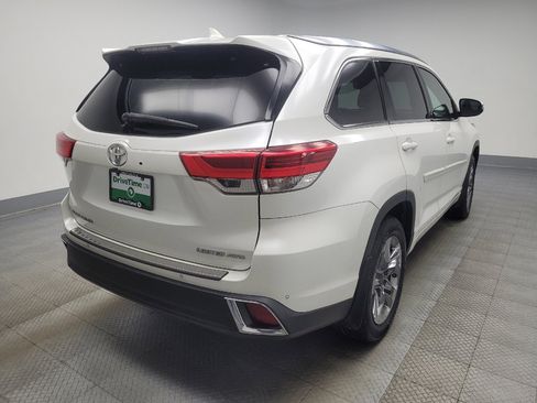Used 2018 Toyota Highlander Limited Platinum image 9