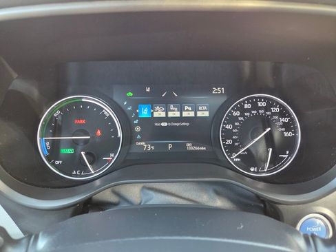 Used 2021 Toyota Sienna Limited image 34