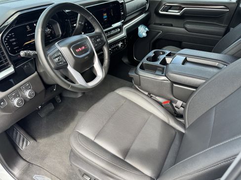 Certified 2026 GMC Sierra 1500 SLT AWD/4WD image 9