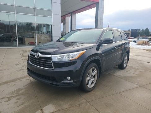 Used 2016 Toyota Highlander Limited image 3